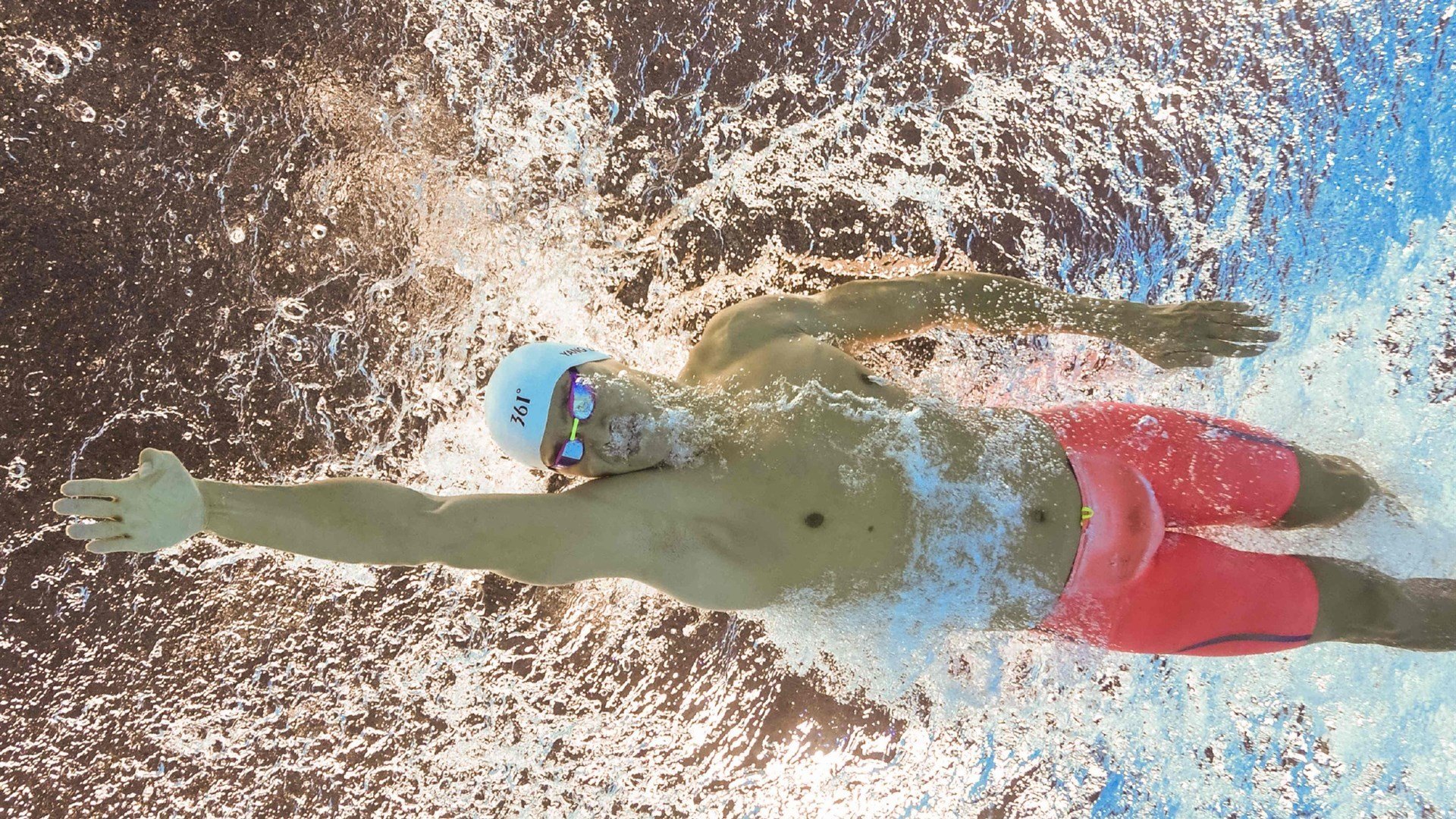 爱游戏ayx-中国男子4×200米自由泳接力赛场表现亮眼，4×200米自由泳接力赛视频